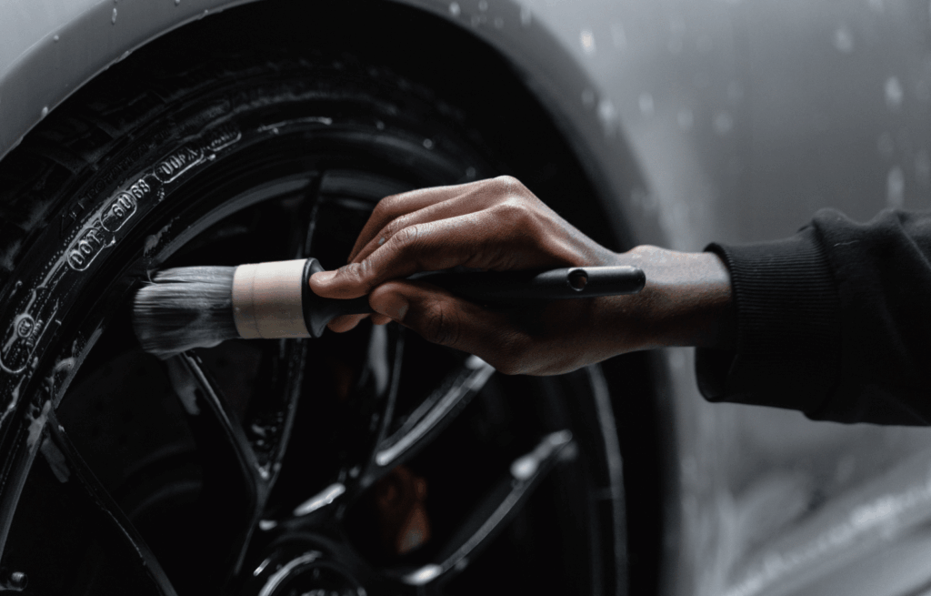 Nettoyer l’habitacle de sa voiture : les astuces à tester