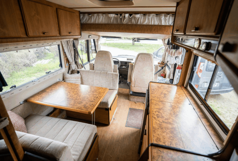 Comment nettoyer une caravane ou un camping-car ?