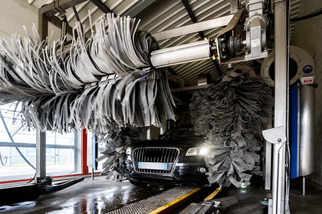 Lavage auto et dommages : est-ce que je peux être indemnisé ?